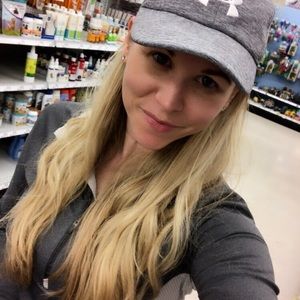 Meet your Posher, Lauren